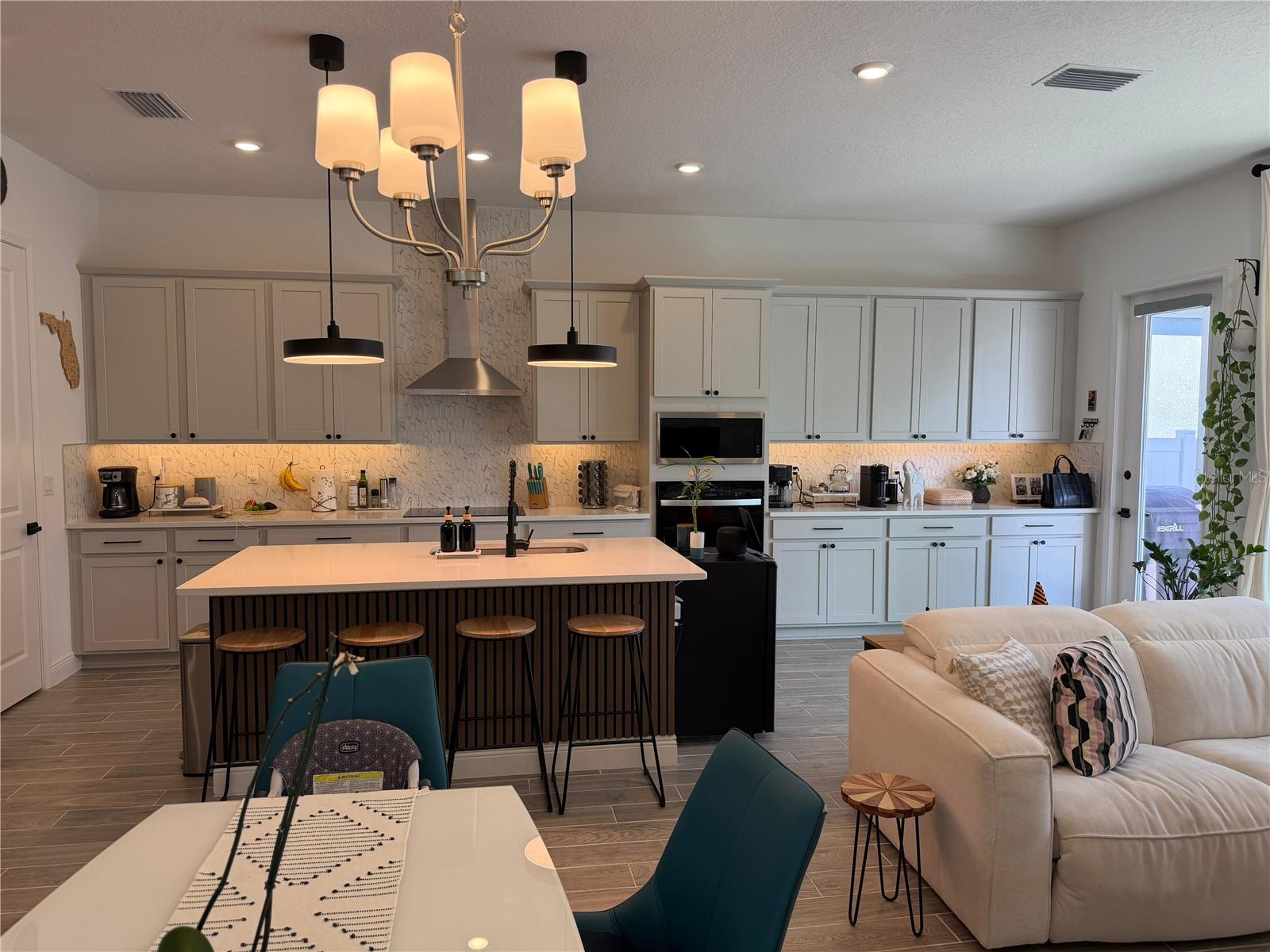 HAMLIN POINTE - Residential Lease