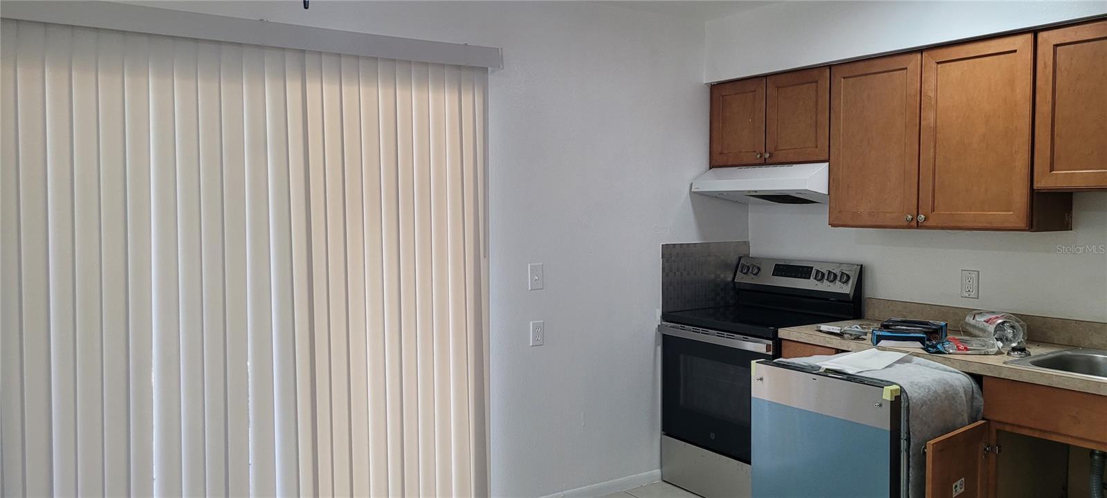 SUNNY BREEZE SUB - Residential Lease