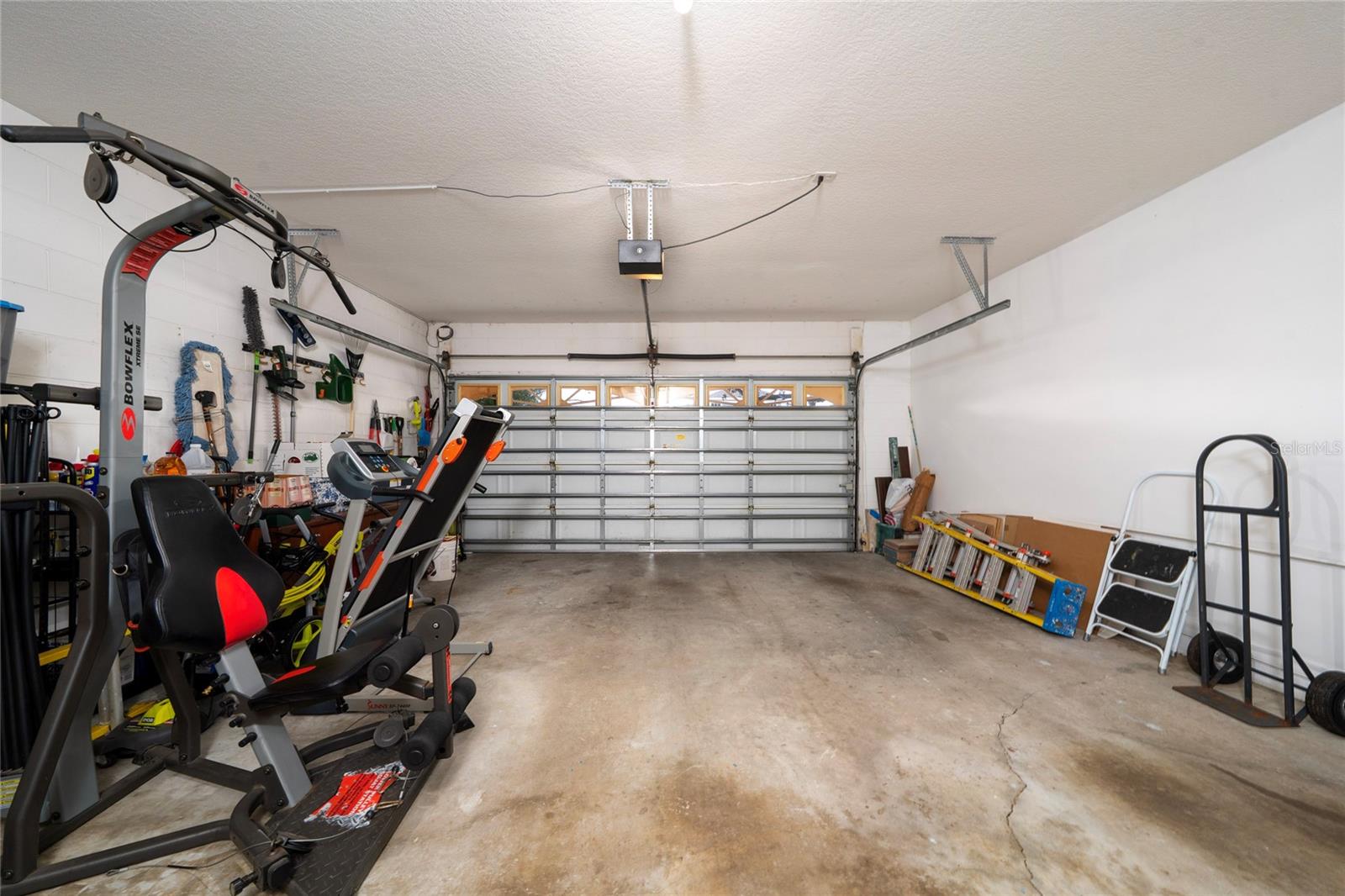 HUNTERS CREEK TR 125 - Residential