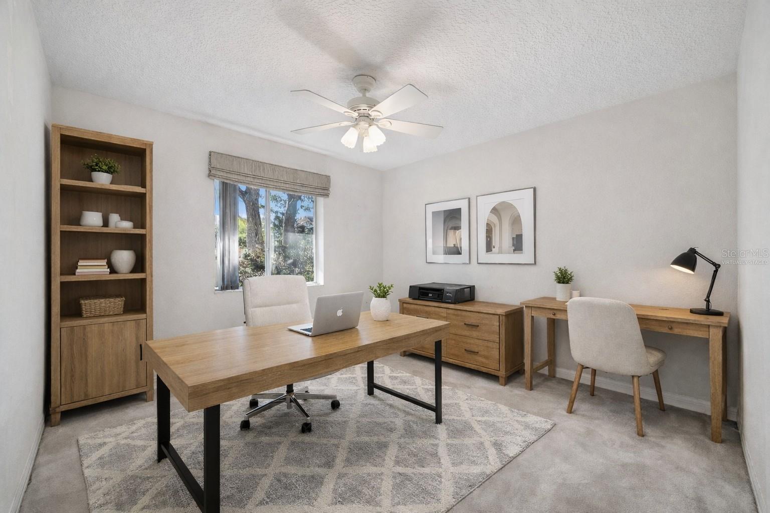 COUNTRY CLUB OAKS - Residential