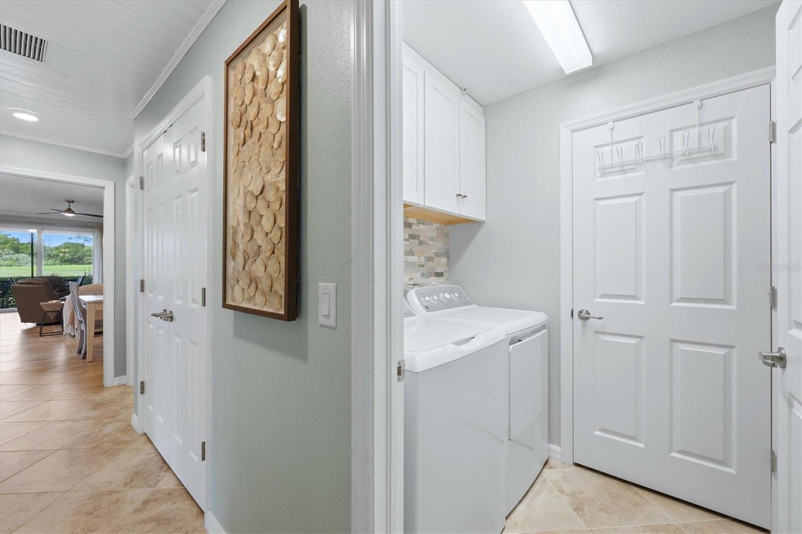 COACH HOMES I AT HERITAGE LANDING - Residential