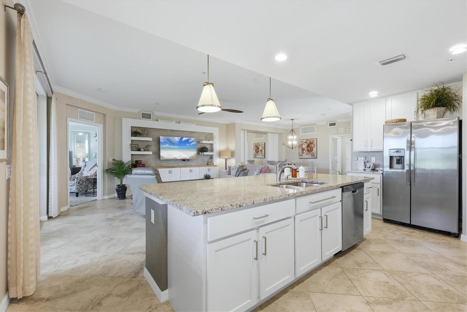 COACH HOMES I AT HERITAGE LANDING - Residential