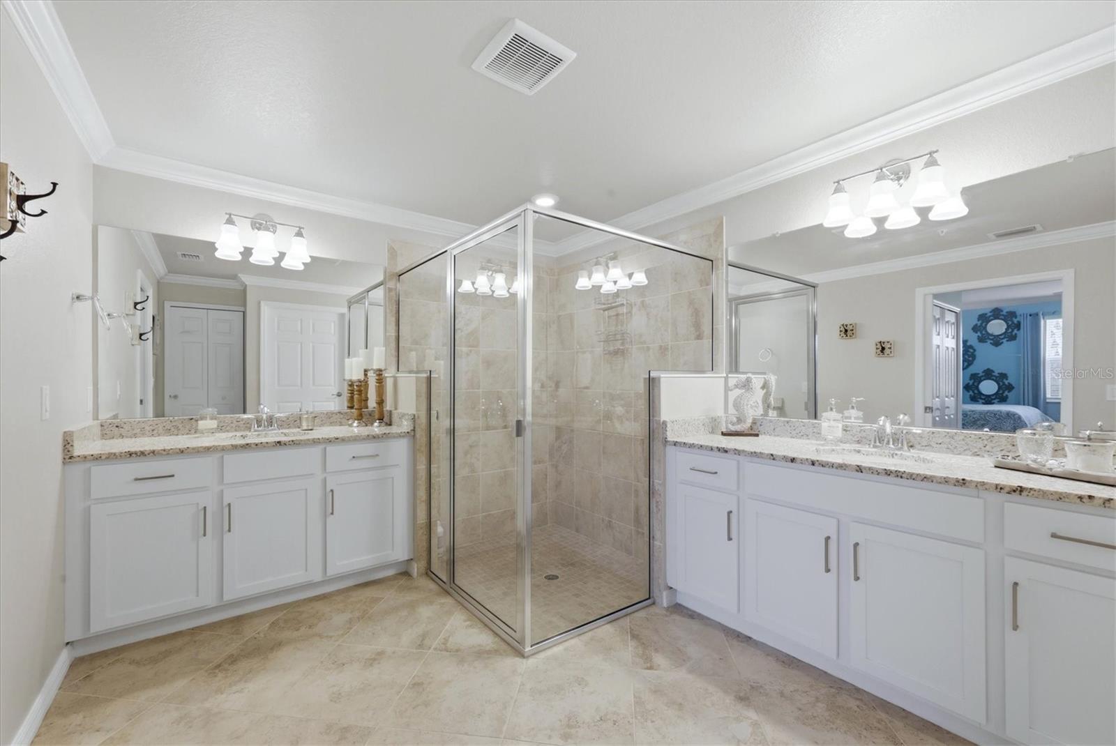 COACH HOMES I AT HERITAGE LANDING - Residential