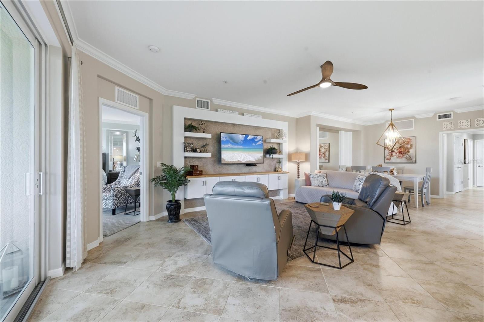 COACH HOMES I AT HERITAGE LANDING - Residential