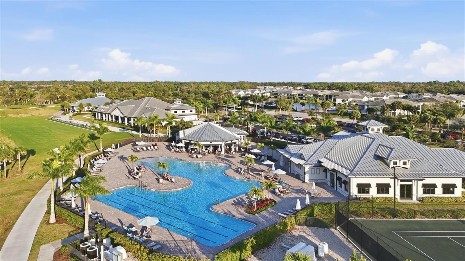 COACH HOMES I AT HERITAGE LANDING - Residential