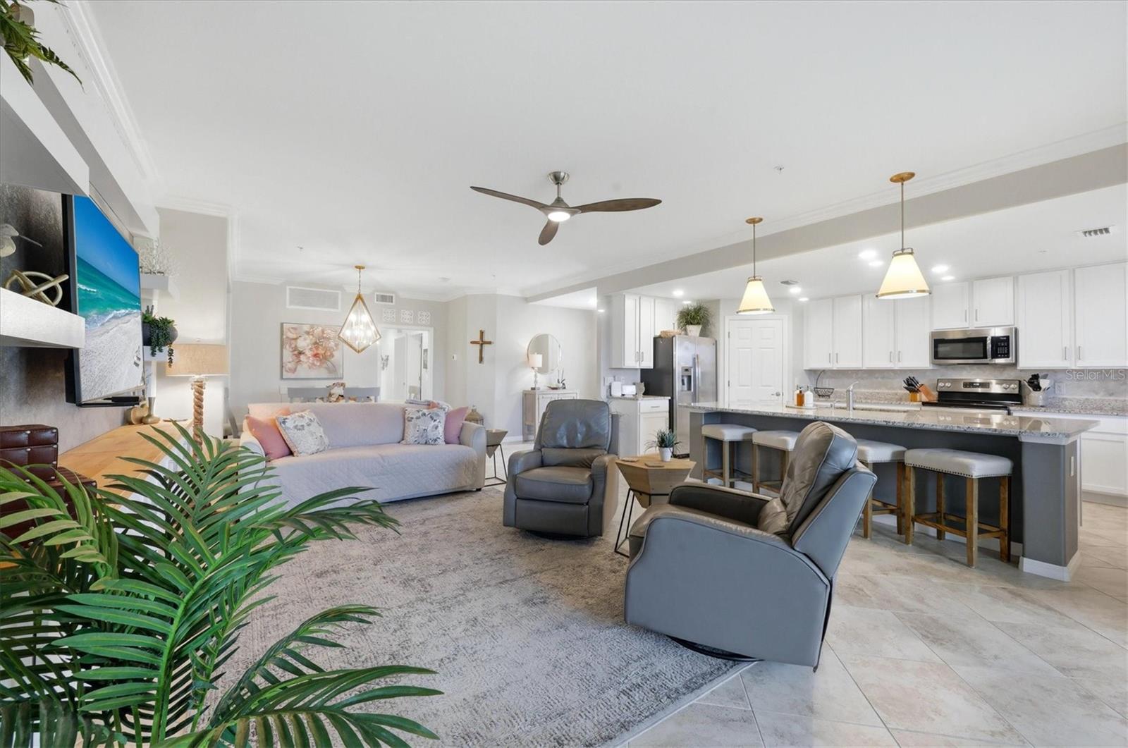 COACH HOMES I AT HERITAGE LANDING - Residential