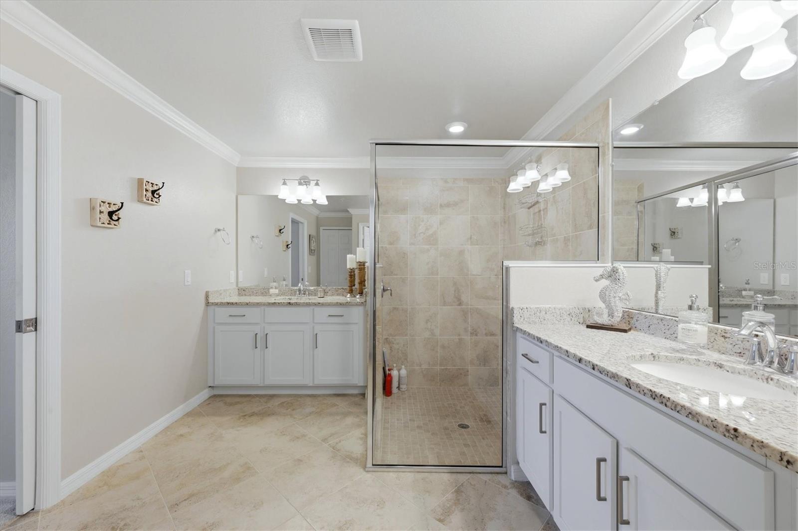 COACH HOMES I AT HERITAGE LANDING - Residential