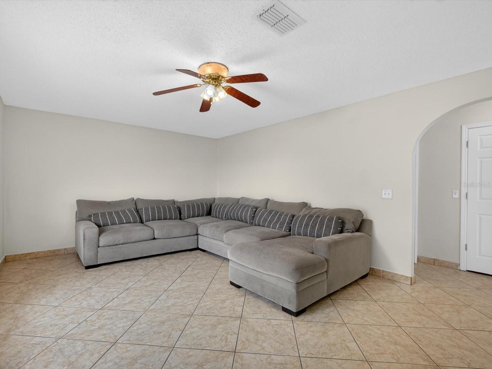 WESTCHESTER PH 06 07 - Residential