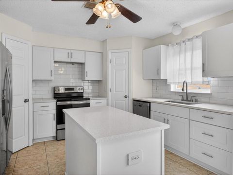Tiny photo for 1614 Herring Lane, Clermont, FL 34714 (MLS # O6407091)