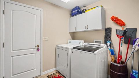 Tiny photo for 6607 SE 11th Loop, Ocala, FL 34472 (MLS # O6407849)