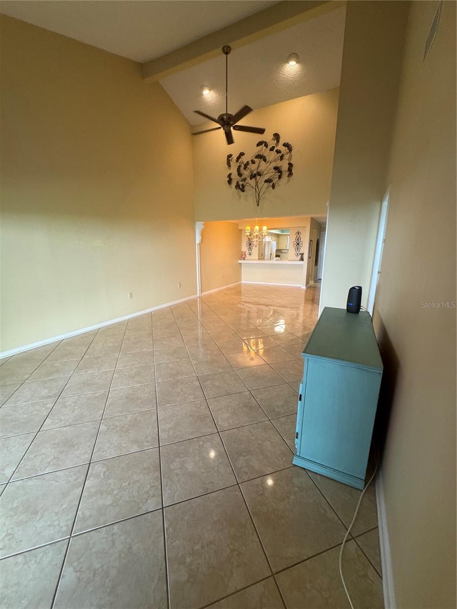 KIMBERLEA CONDO 05 - Residential Lease