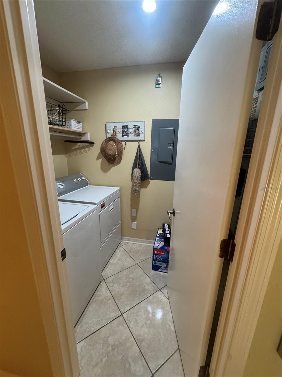 KIMBERLEA CONDO 05 - Residential Lease