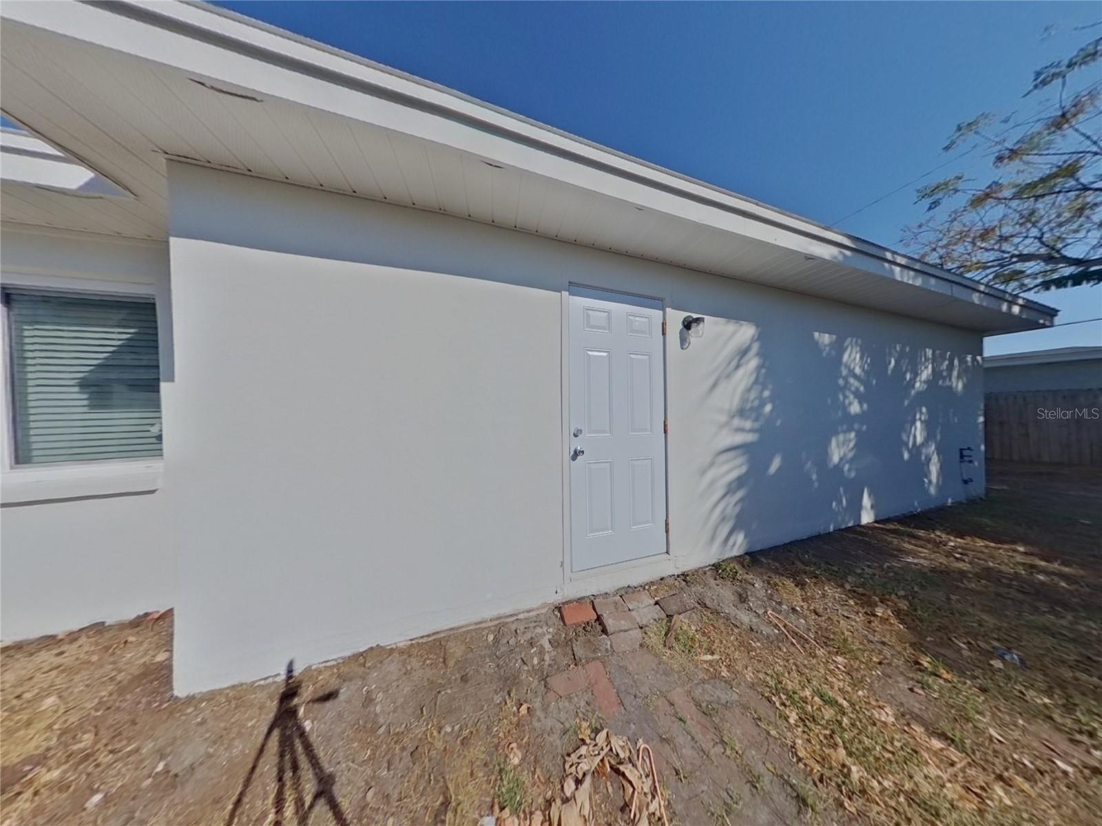 HIGHLAND PINES 5TH ADD - Residential Lease