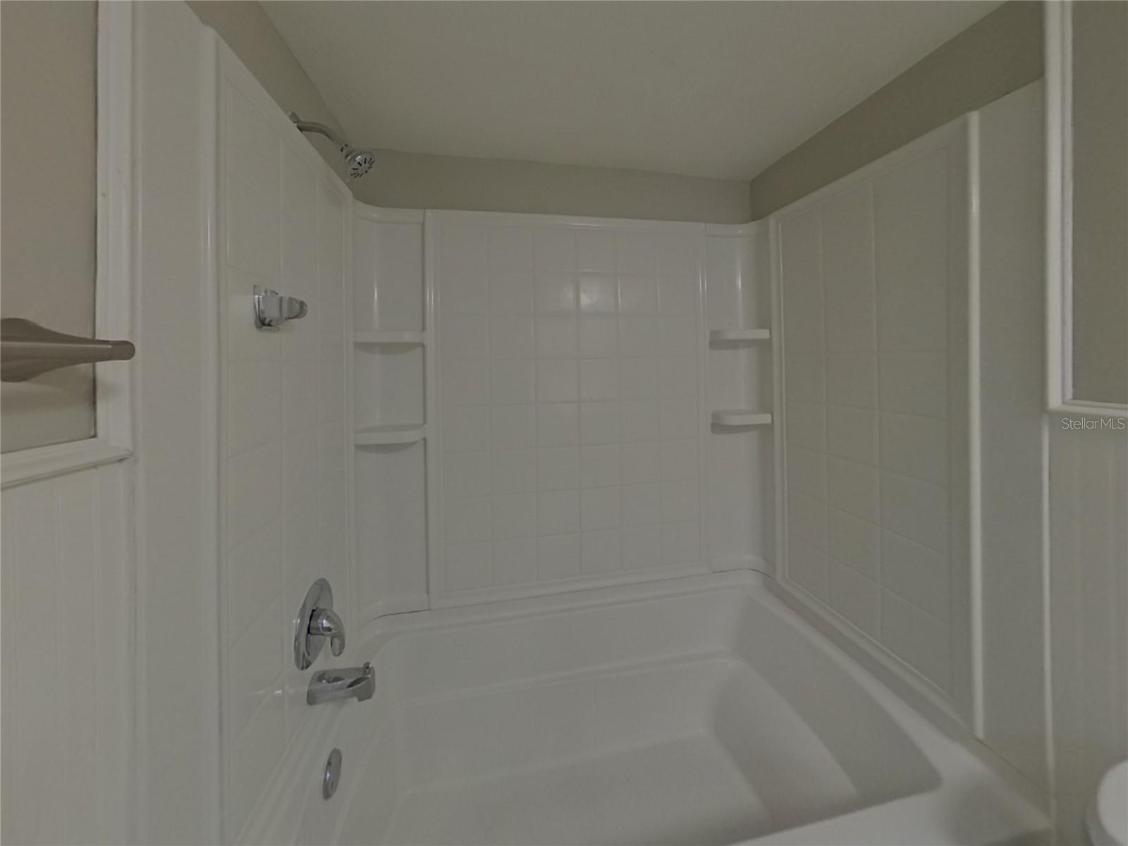 HIGHLAND PINES 5TH ADD - Residential Lease