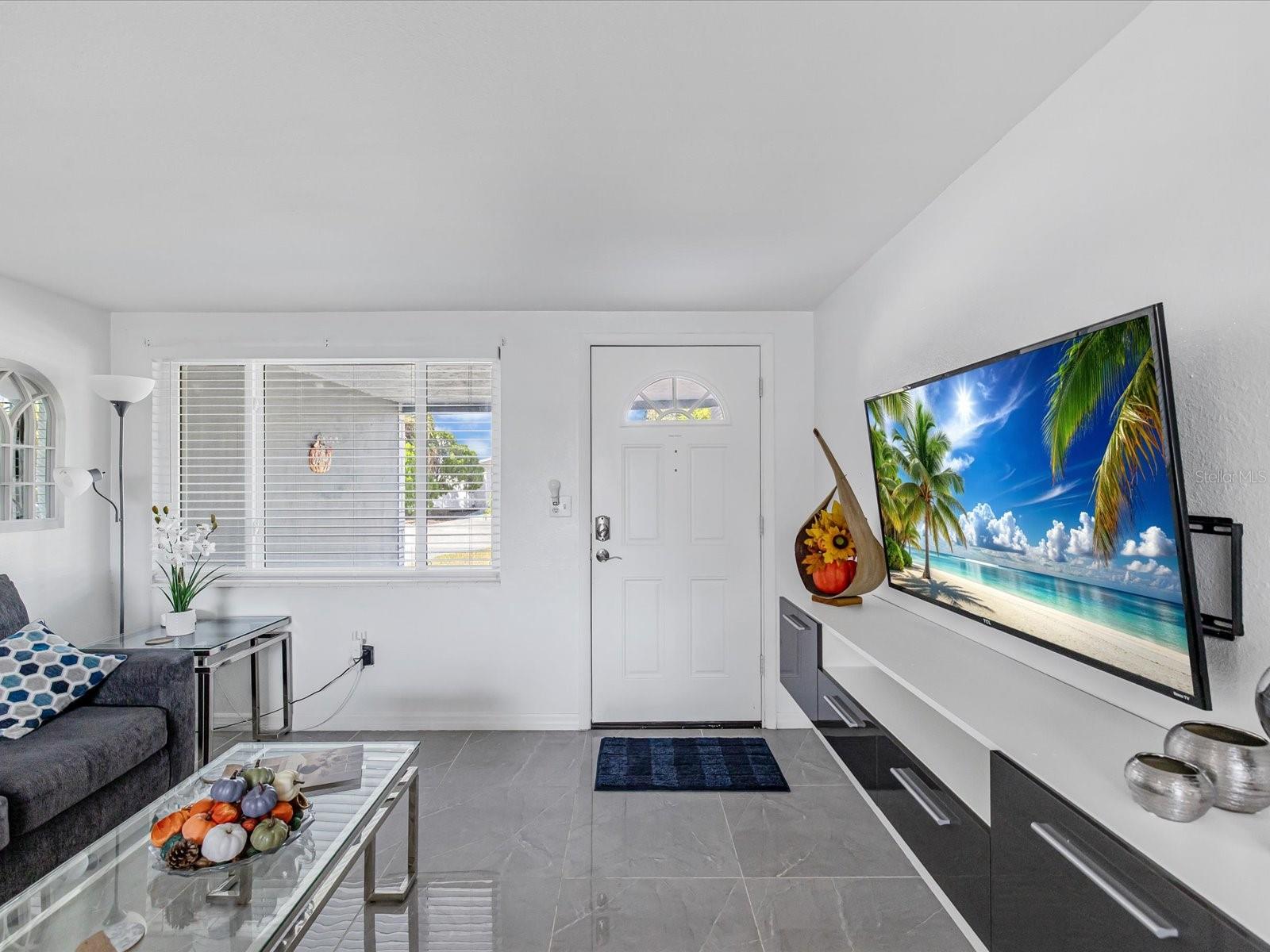ALOHA GARDENS - Residential