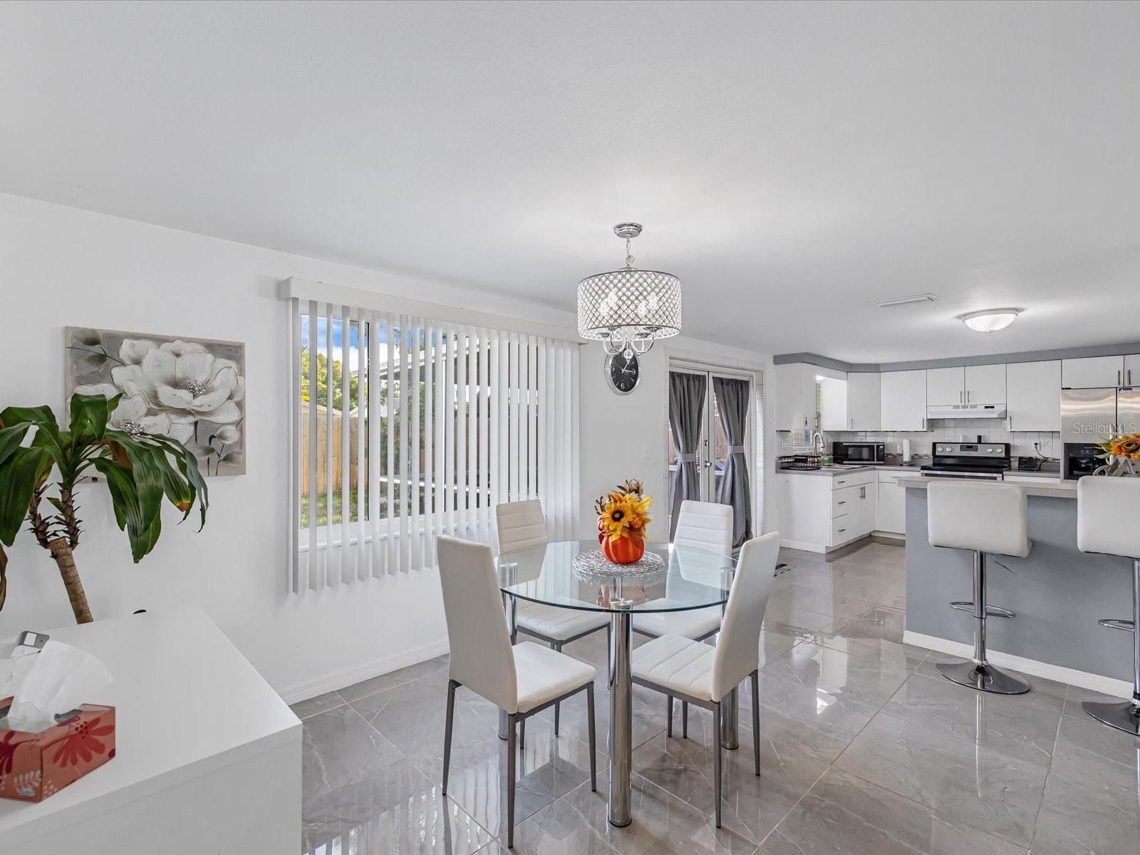 ALOHA GARDENS - Residential
