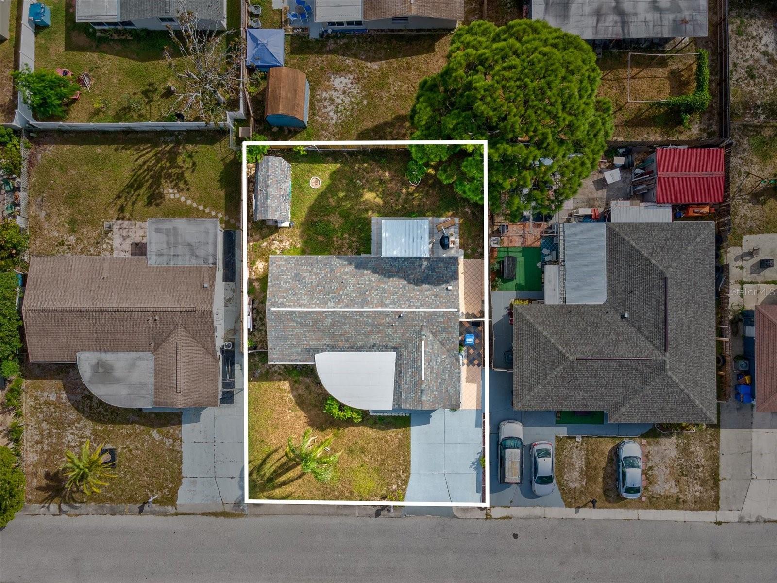 ALOHA GARDENS - Residential