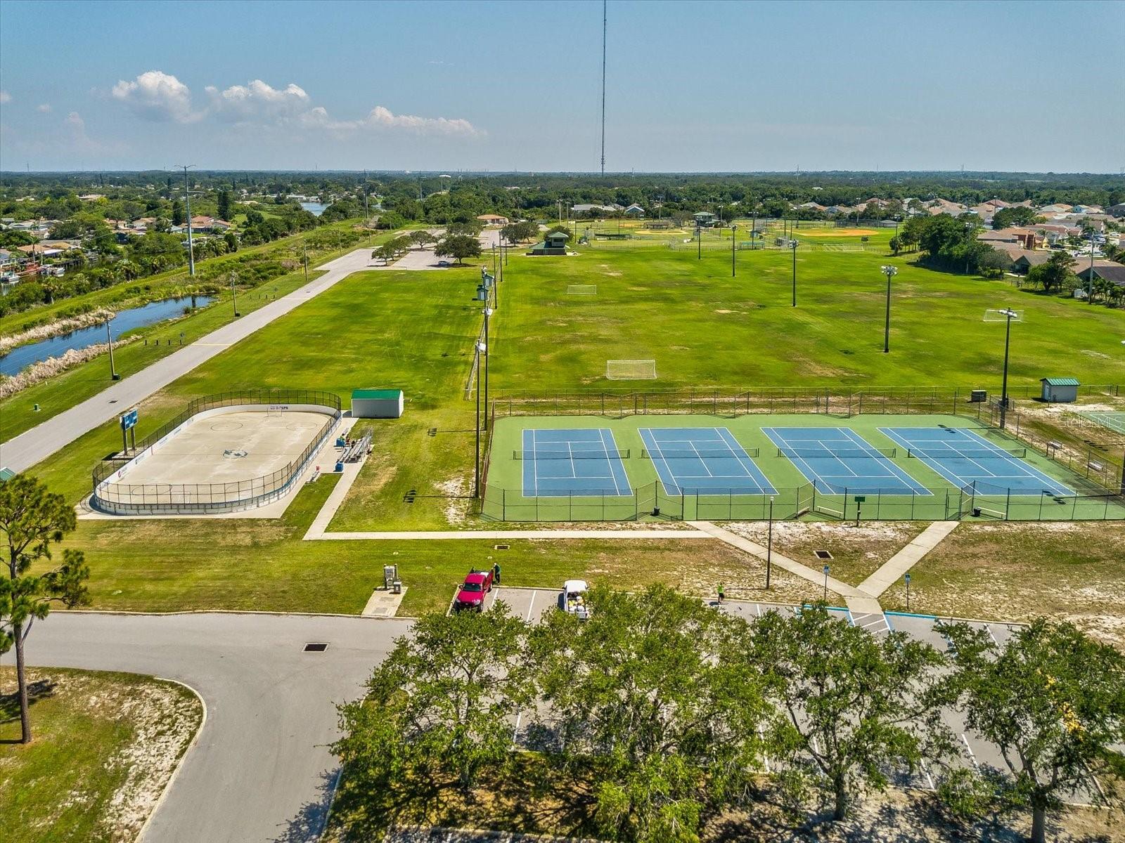 ALOHA GARDENS - Residential