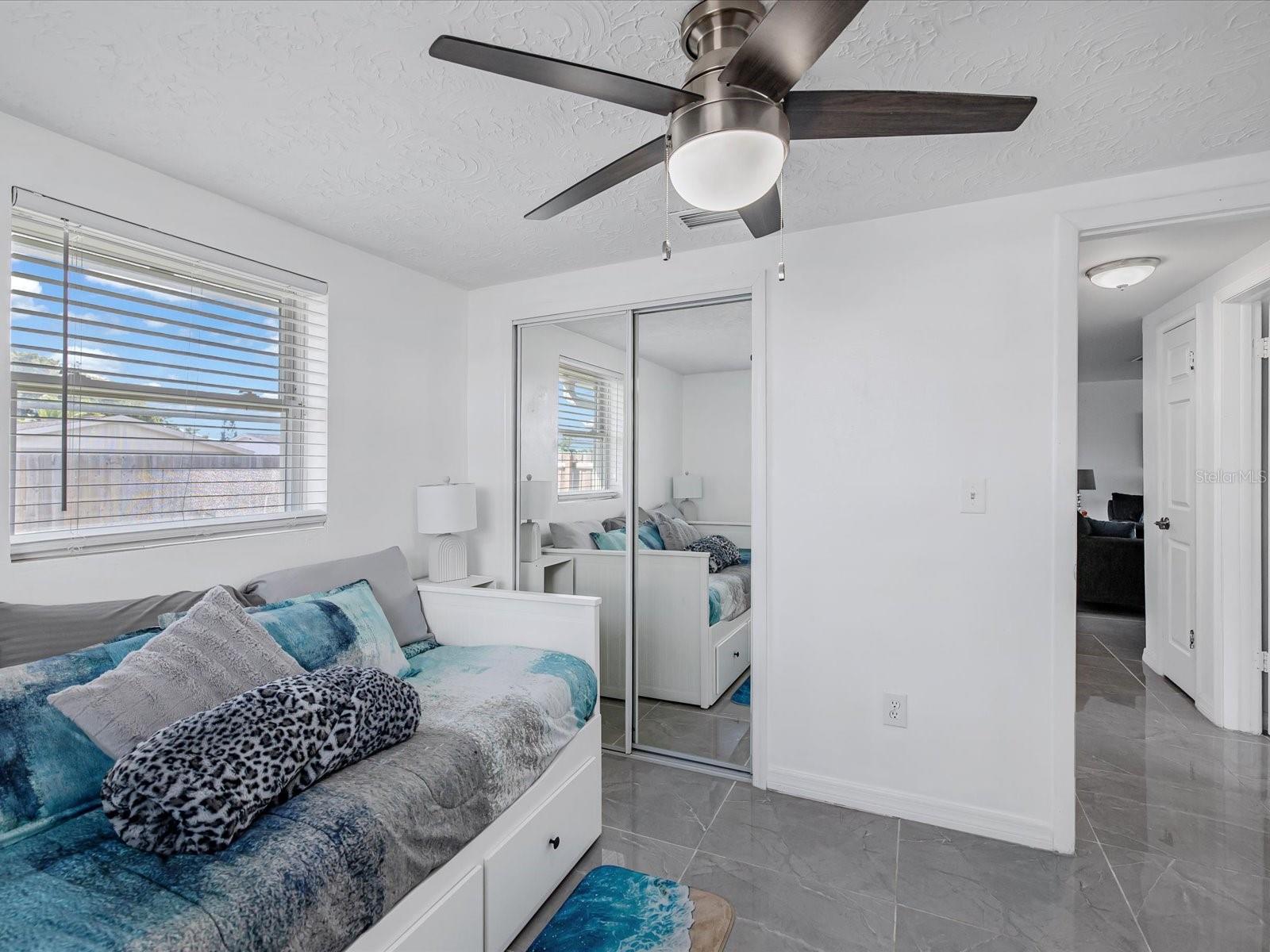 ALOHA GARDENS - Residential