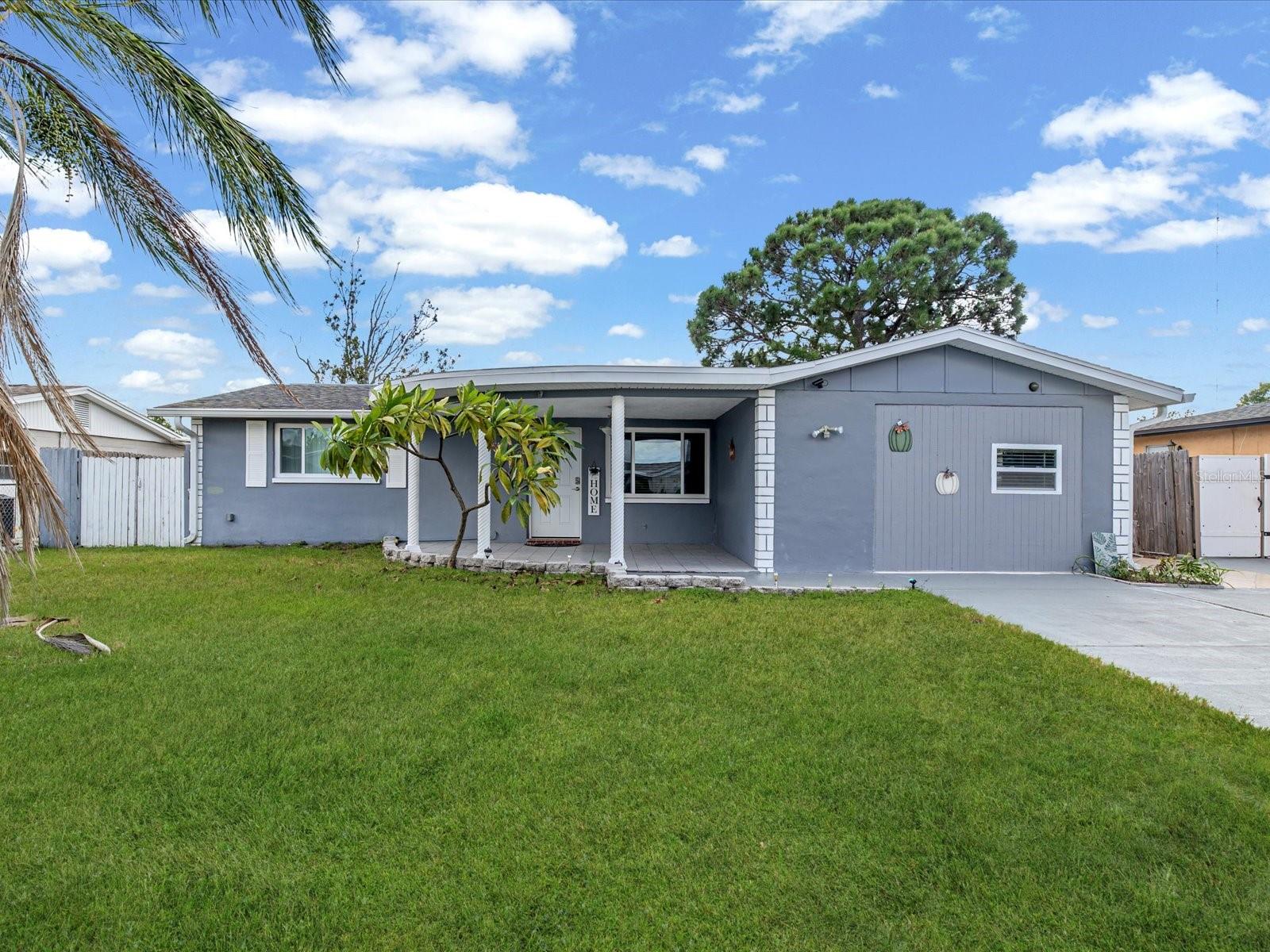 ALOHA GARDENS - Residential