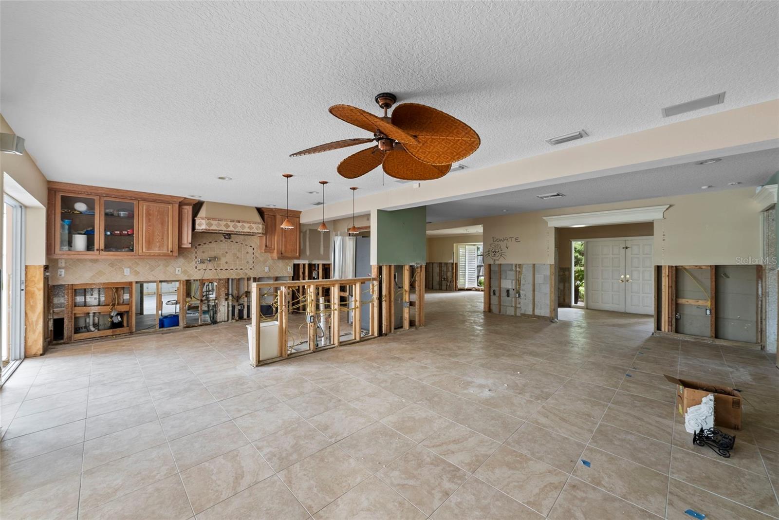 648 GENEVA PLACE
