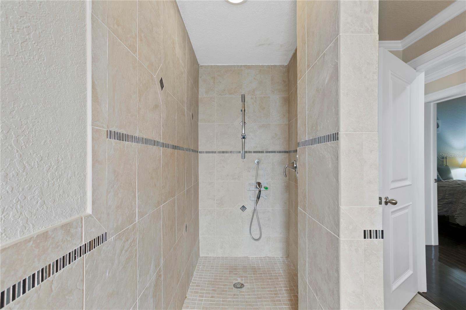 MARGE MANOR - Residential