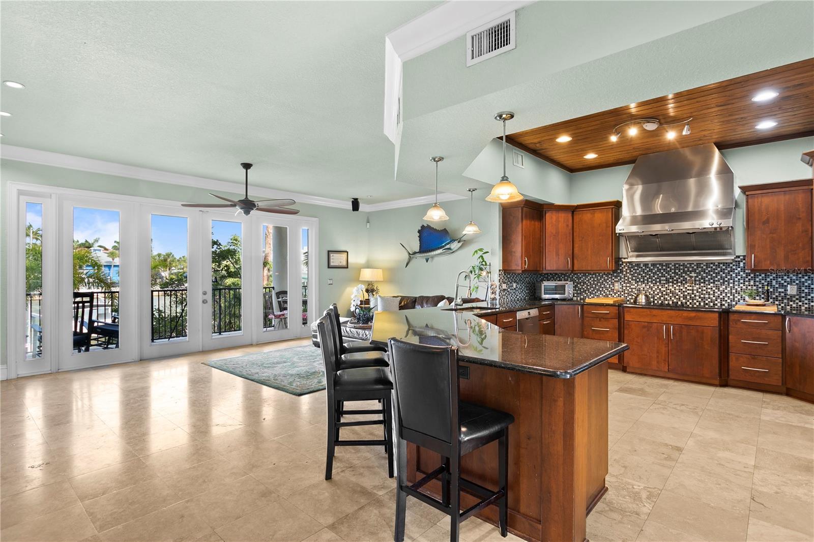 MARGE MANOR - Residential