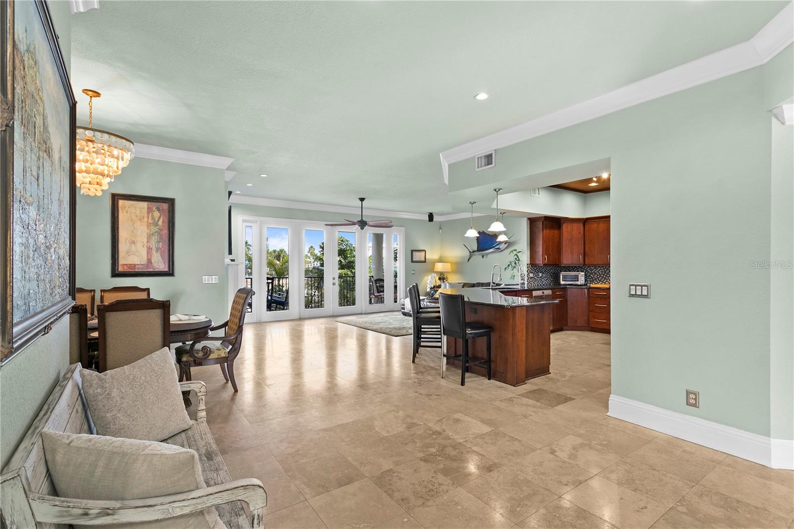 MARGE MANOR - Residential