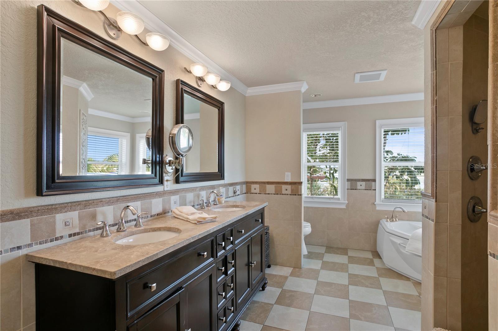 MARGE MANOR - Residential