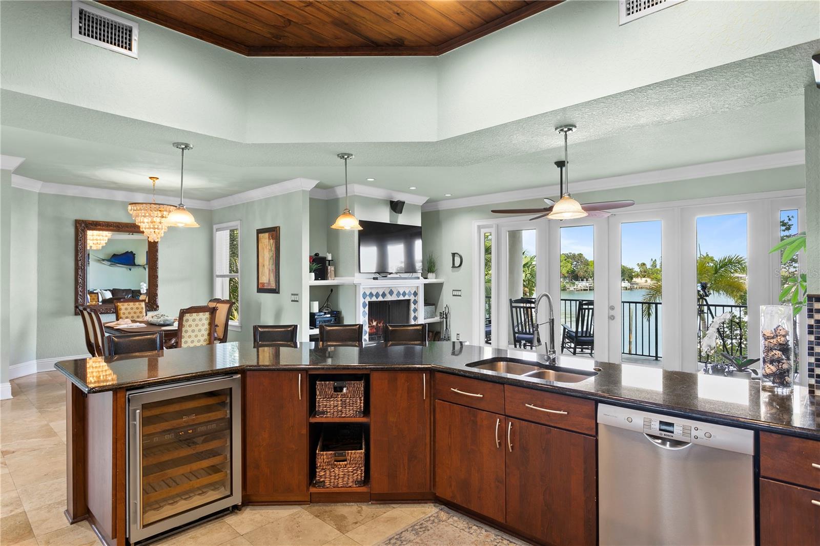 MARGE MANOR - Residential