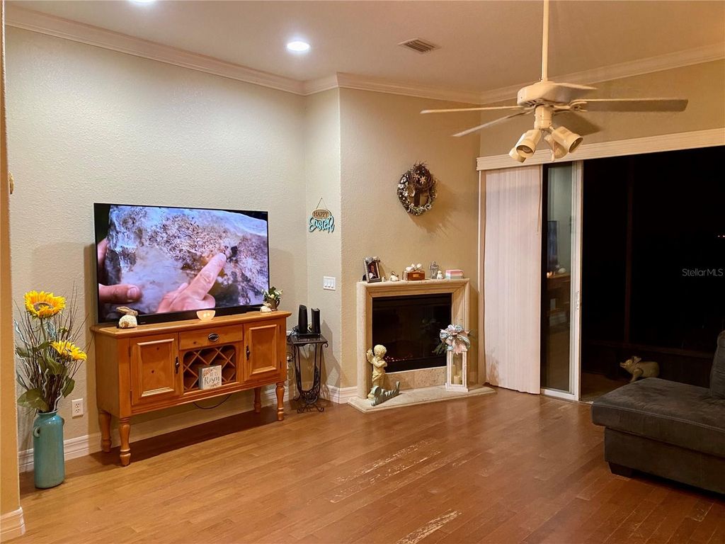 Photo of 1051 Green Gate Boulevard, Groveland, FL 34736 (MLS # G5108310)