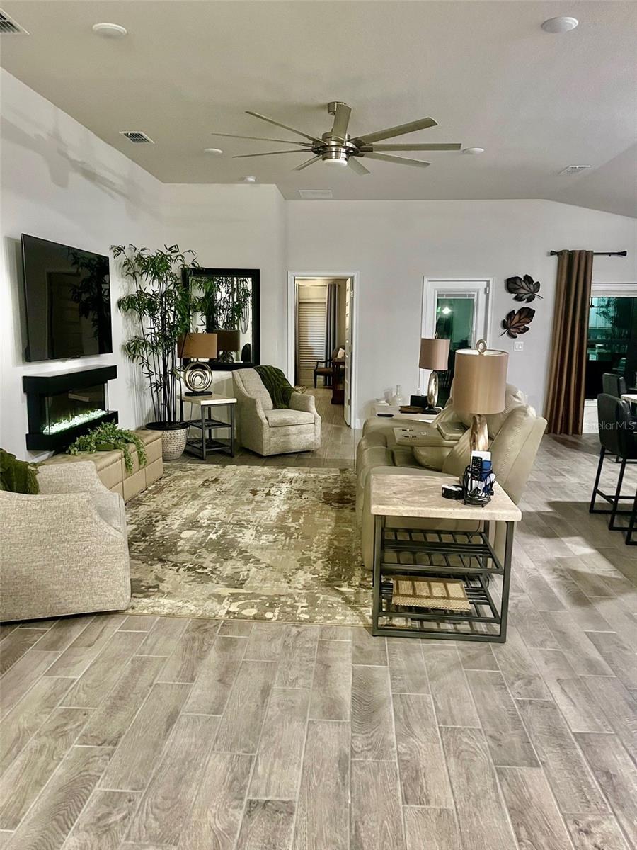 4527 GRANDVIEW GLEN DRIVE