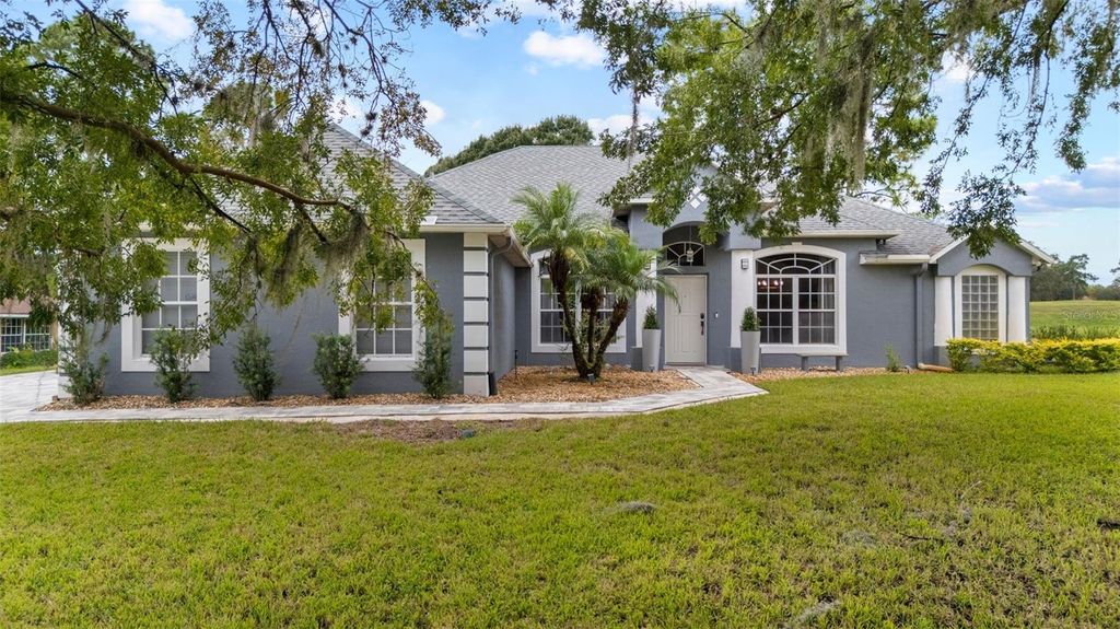 Photo of 511 N Pine Meadow Drive, Debary, FL 32713 (MLS # O6344694)