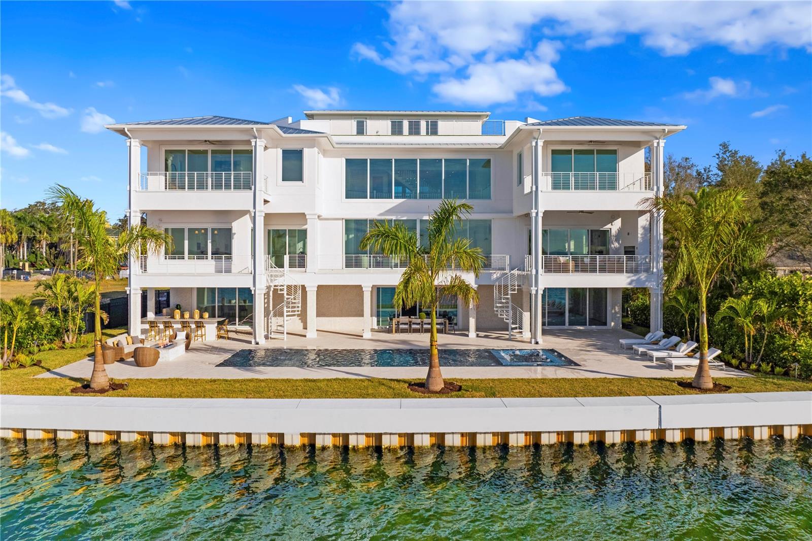 96 MARTINIQUE AVENUE
