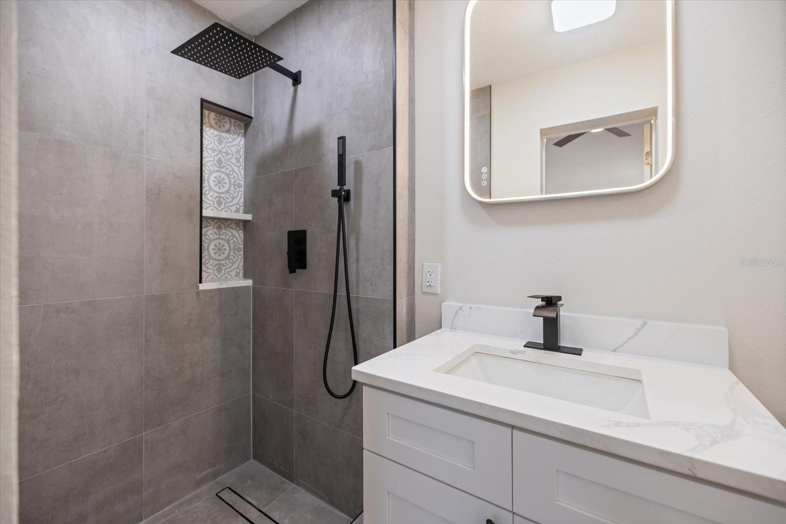 PINELLAS FARMS - Residential