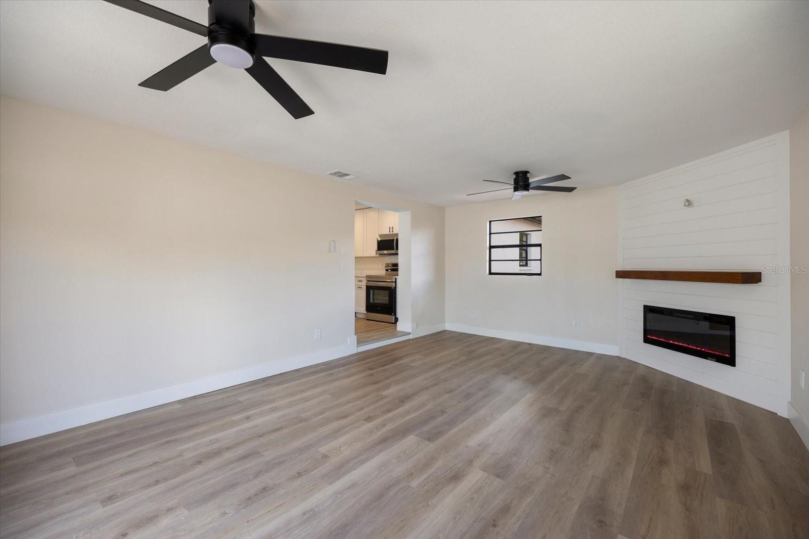 PINELLAS FARMS - Residential