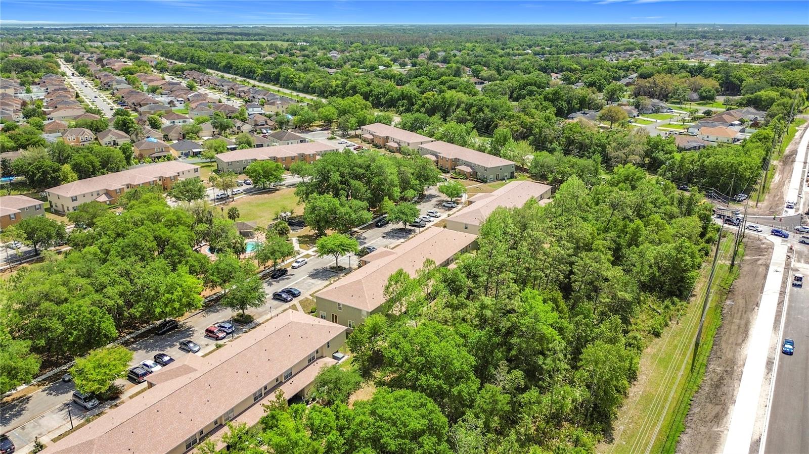 EMERALD LAKE - Residential