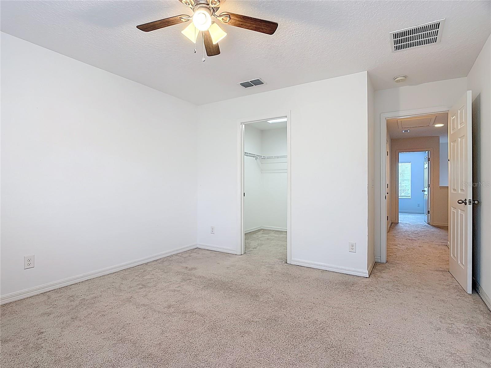 EMERALD LAKE - Residential