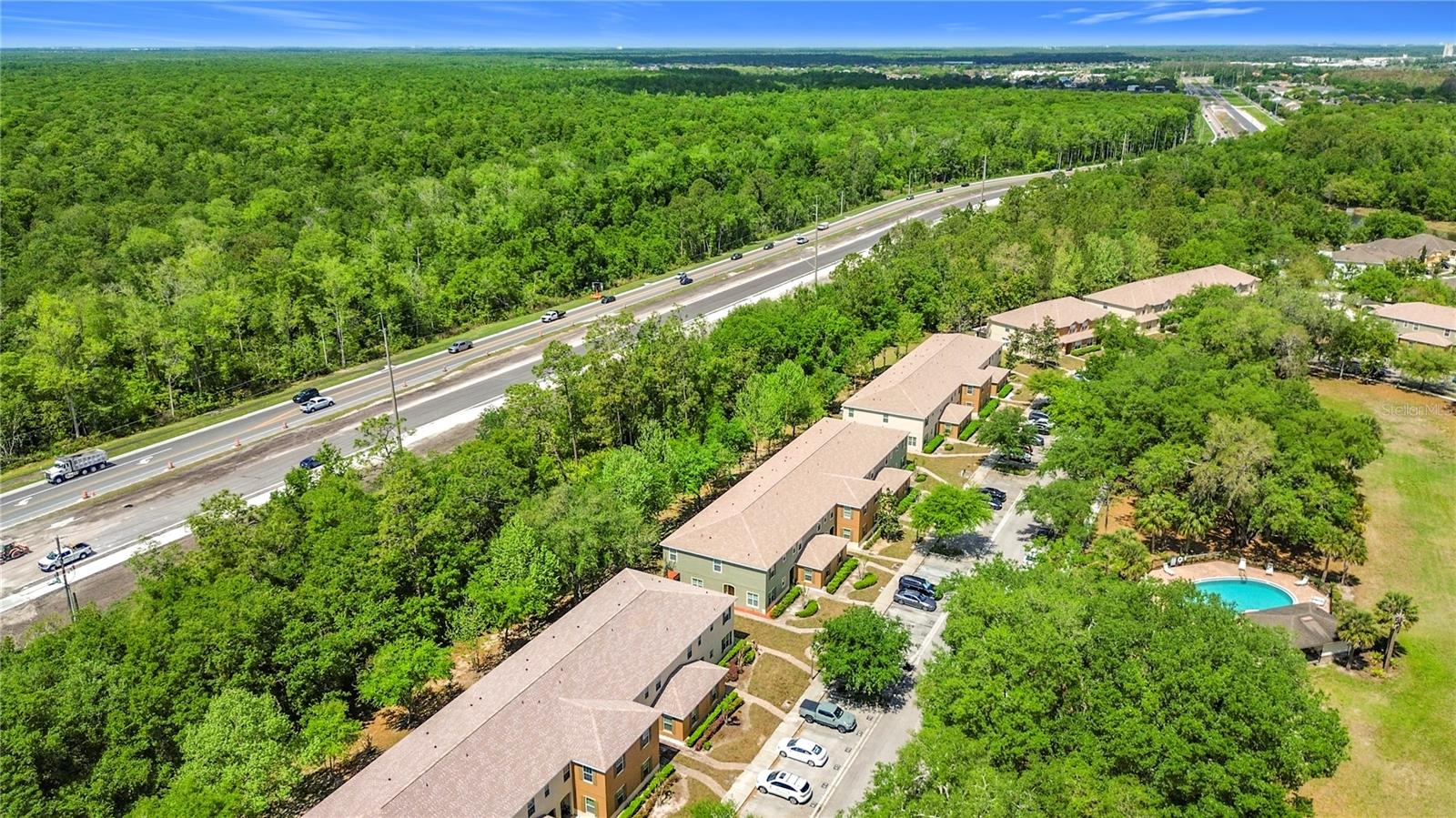 EMERALD LAKE - Residential