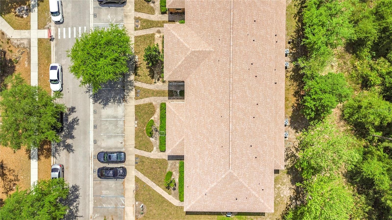 EMERALD LAKE - Residential