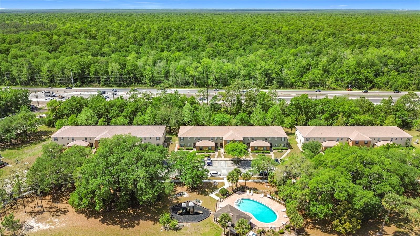 EMERALD LAKE - Residential