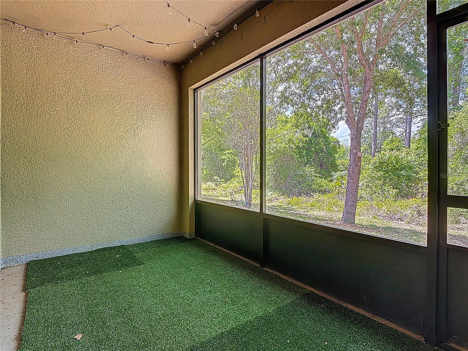 EMERALD LAKE - Residential