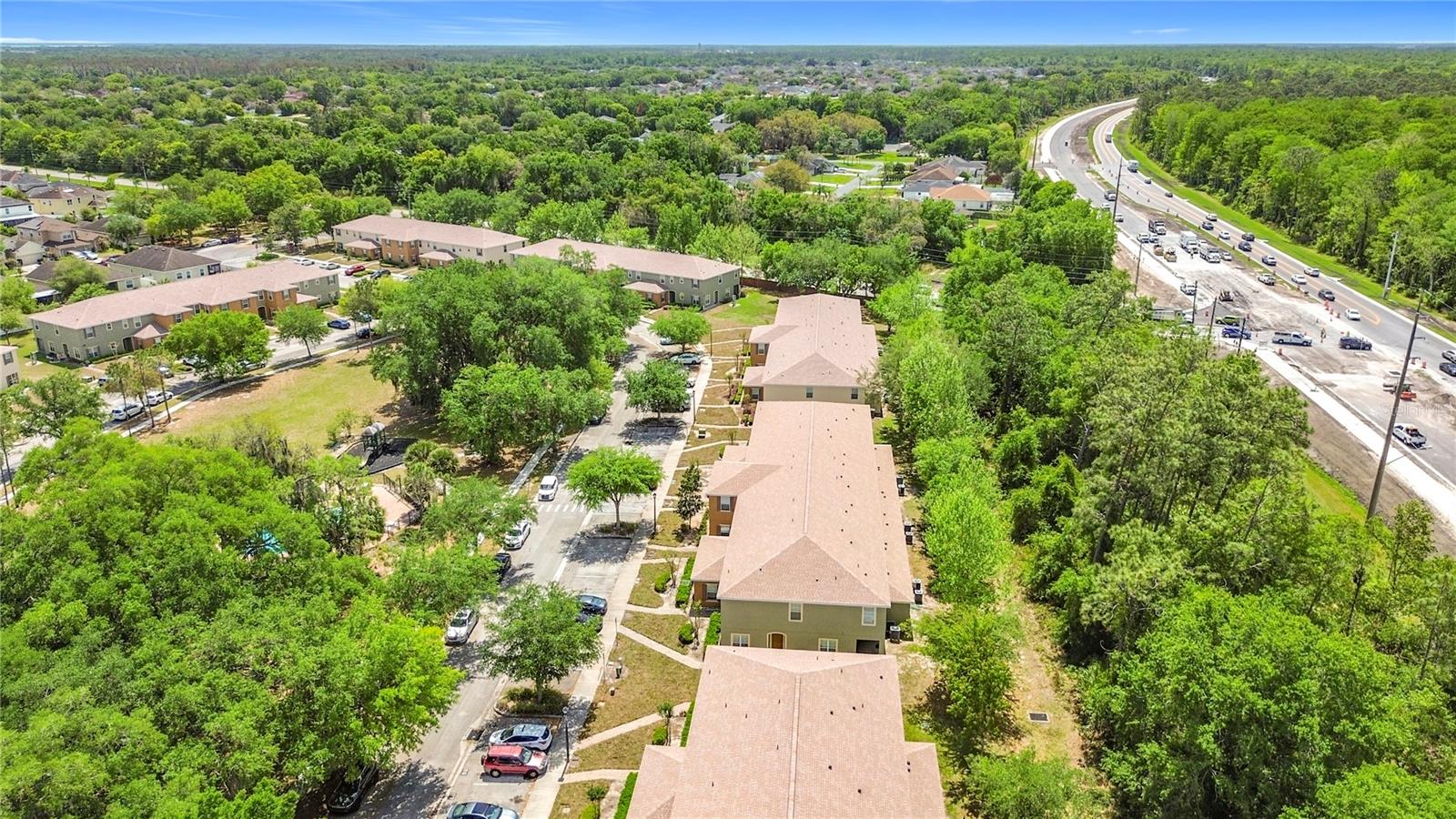EMERALD LAKE - Residential