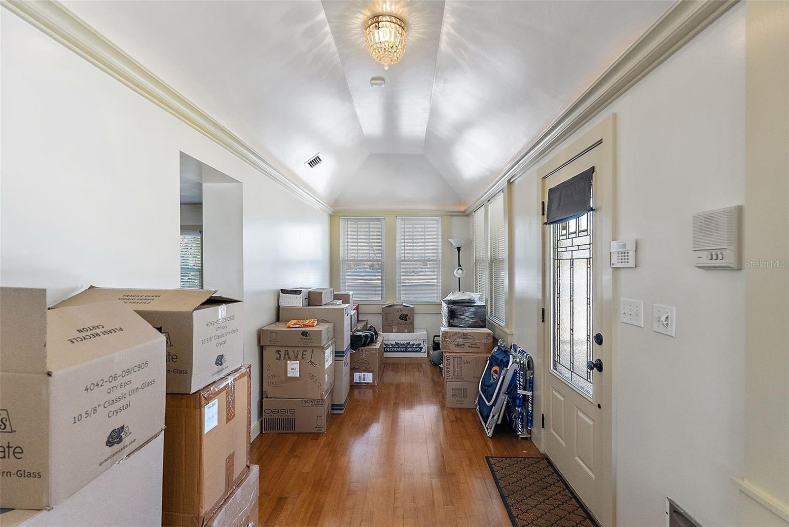 LAKE MAGGIORE HEIGHTS - Commercial Sale