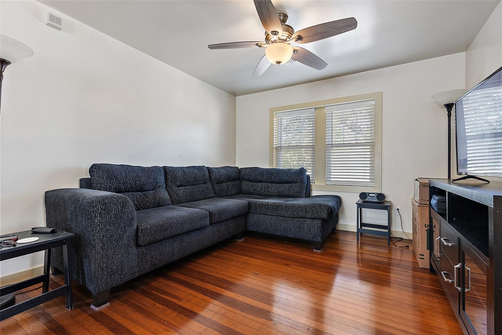 LAKE MAGGIORE HEIGHTS - Commercial Sale