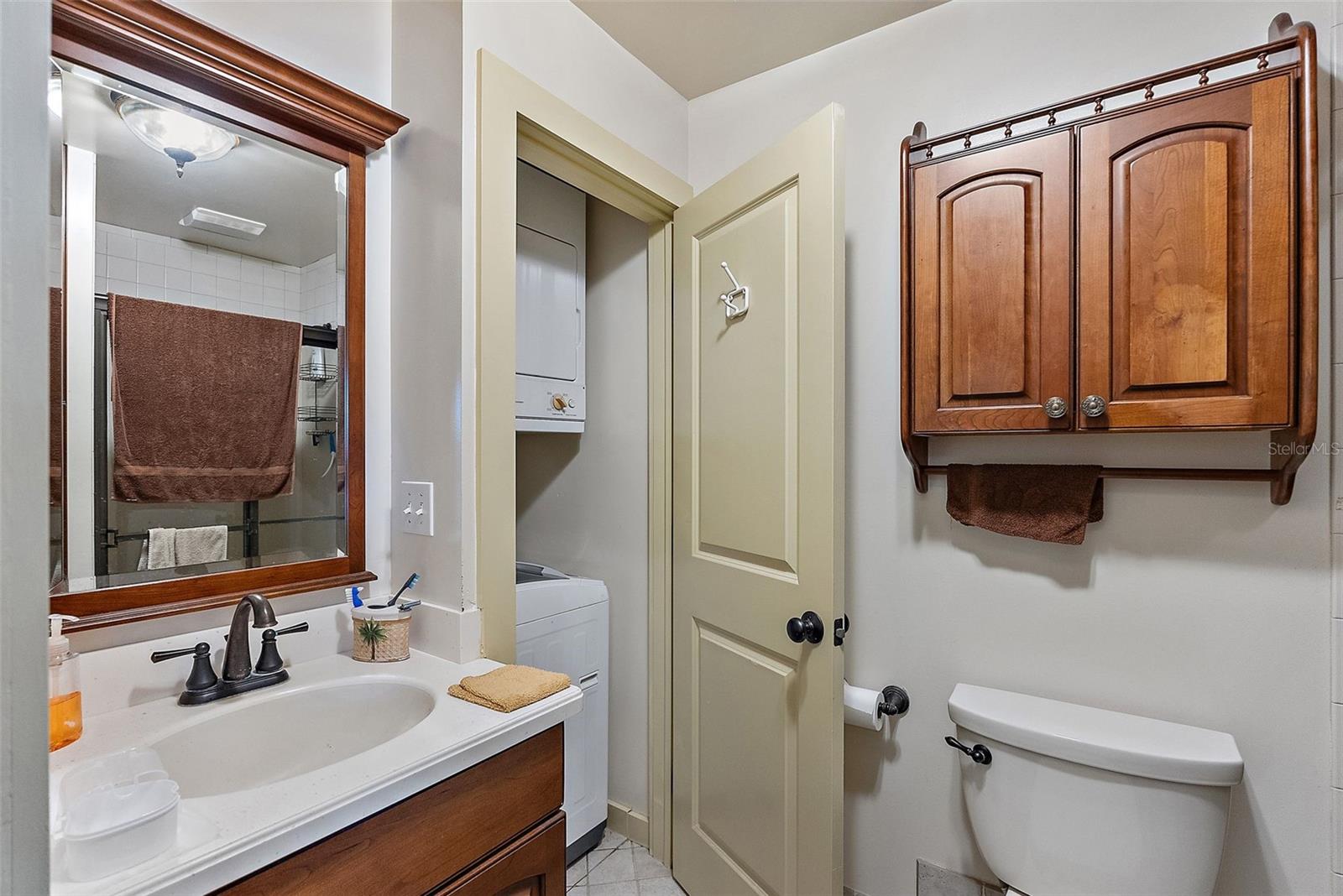 LAKE MAGGIORE HEIGHTS - Commercial Sale