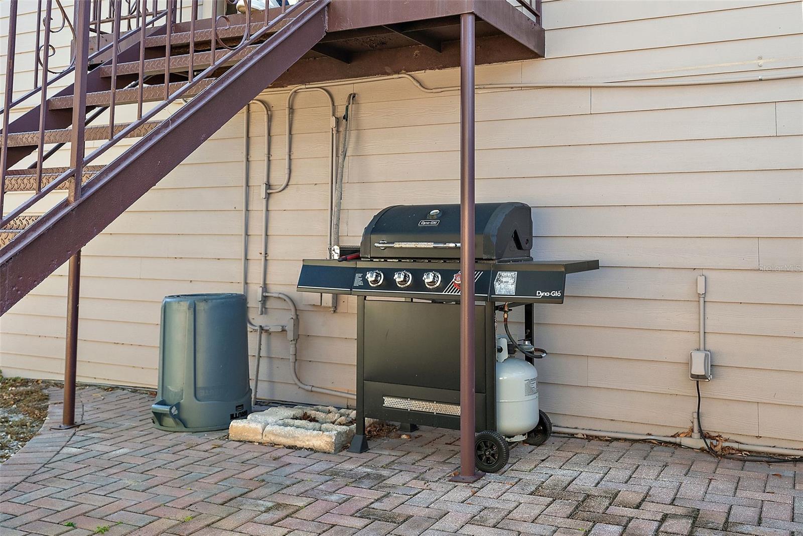 LAKE MAGGIORE HEIGHTS - Commercial Sale