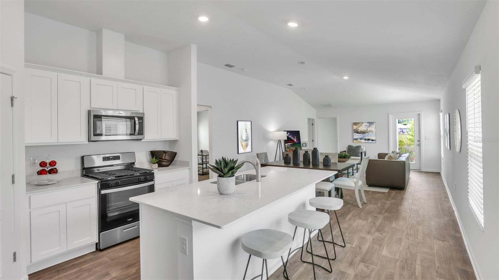 838 GRAND RESERVE DRIVE