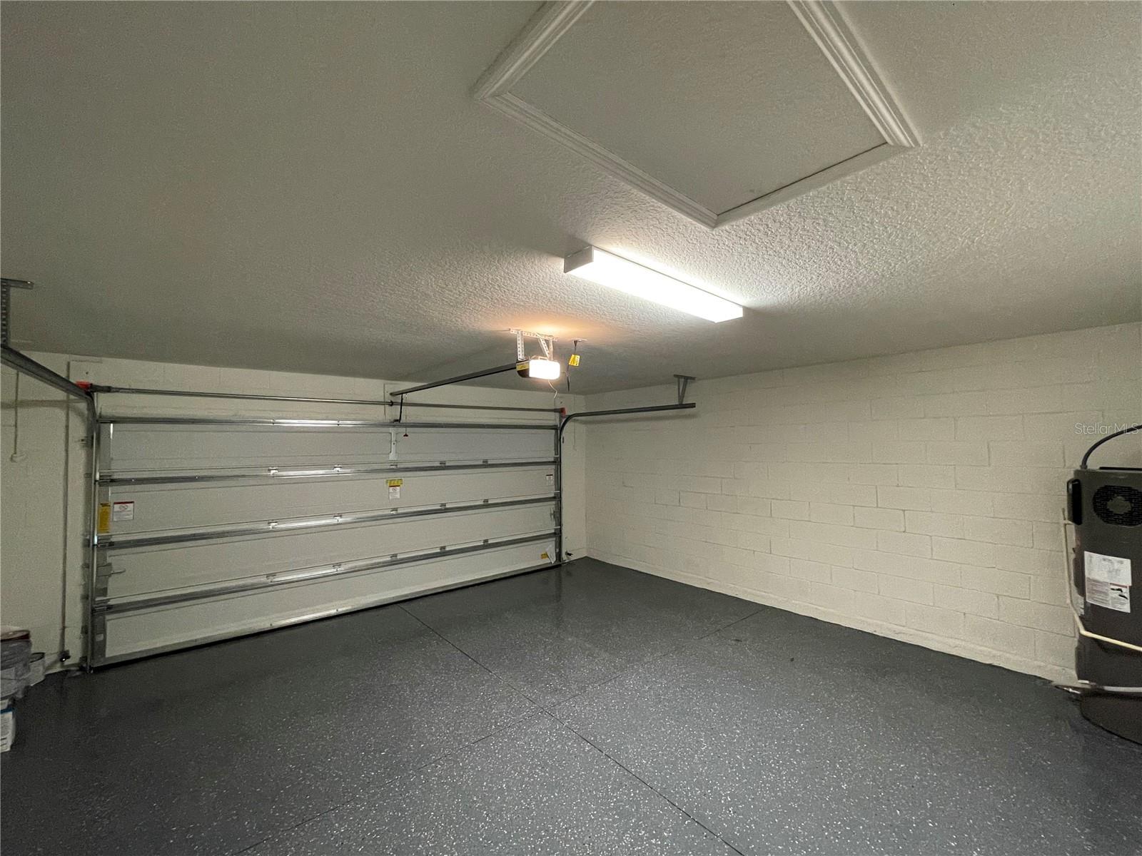 TIVOLI RESERVE PH 3 - Residential Lease