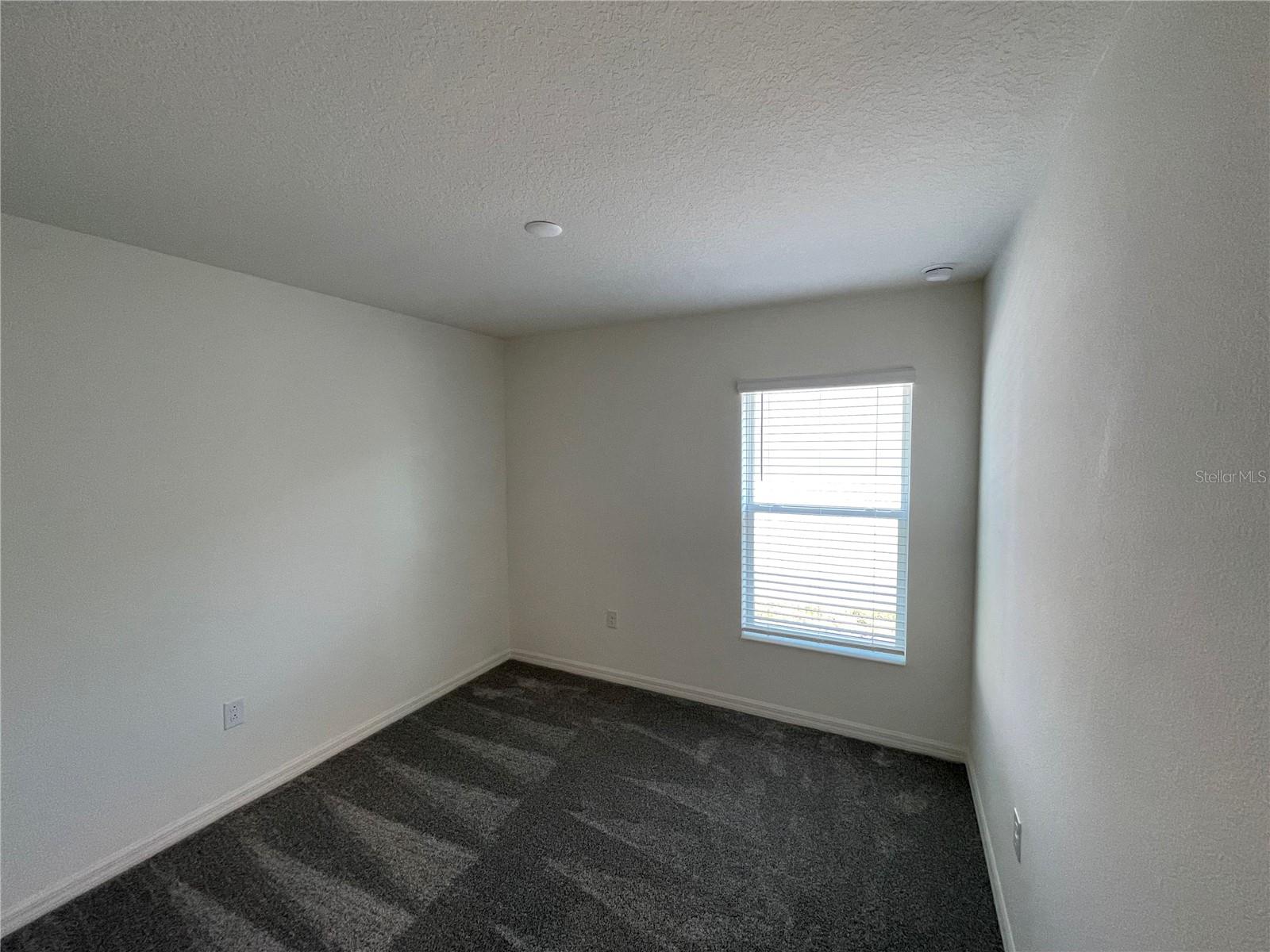 TIVOLI RESERVE PH 3 - Residential Lease